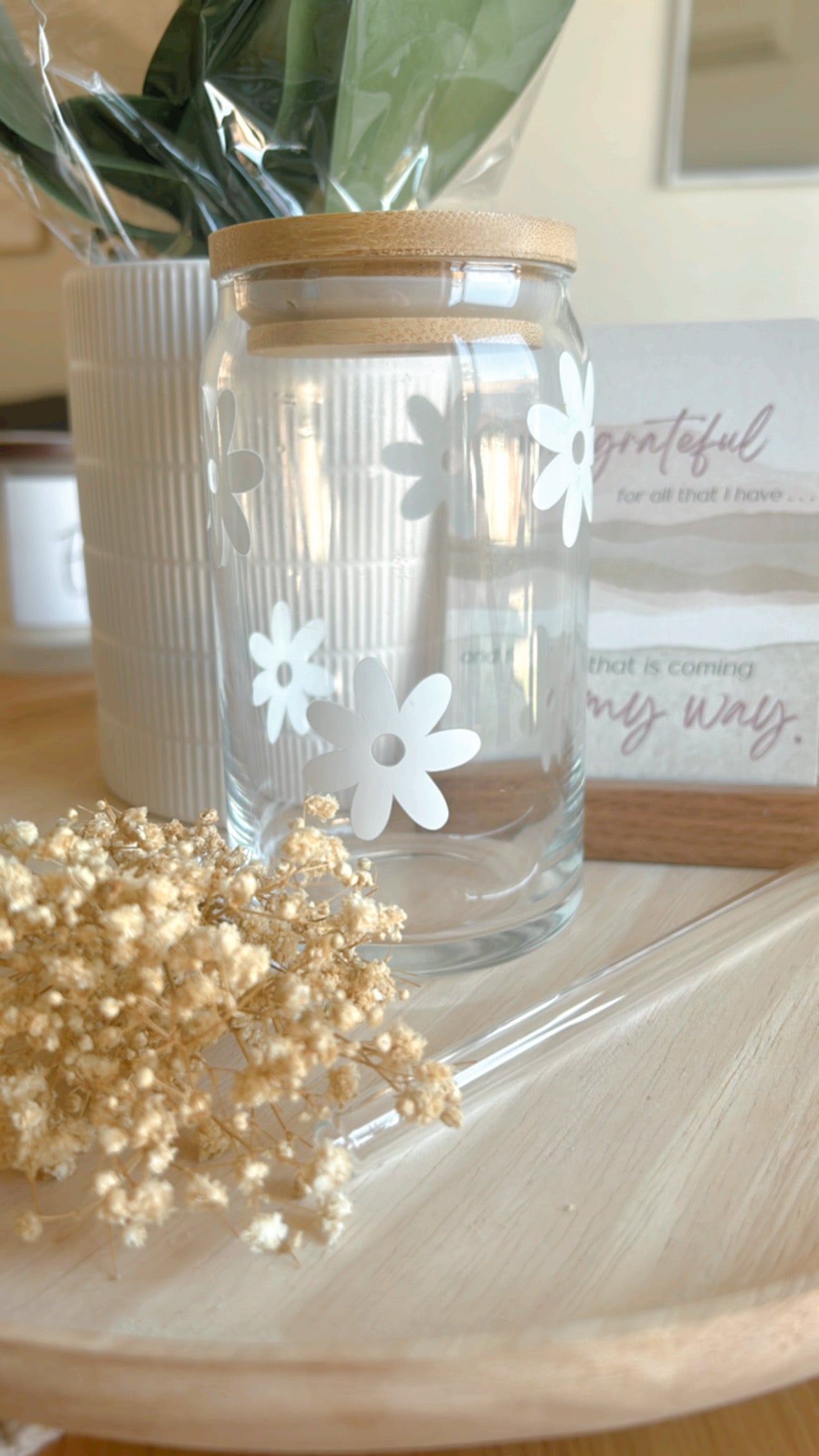 White Daisy Glass Tumbler